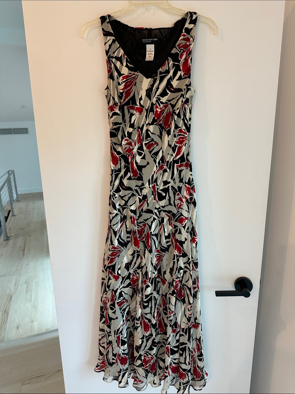 Jones New York Red, Black & Cream Floral Maxi Dress